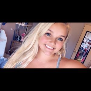 Meet your Posher, Lexie